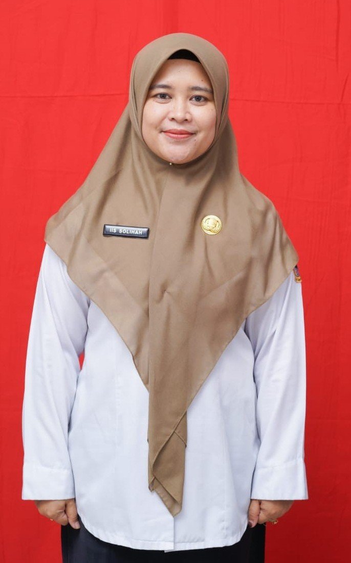 Hj. Iis Solihah, M.Pd
